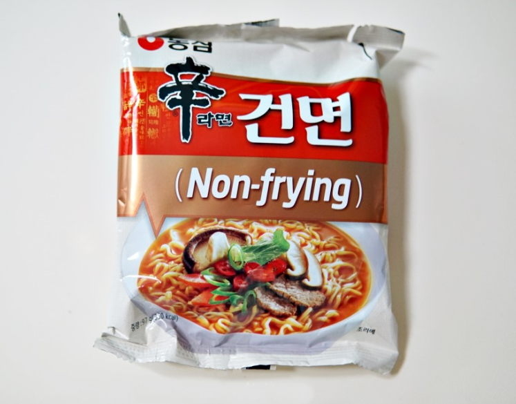 Лапша шин рамен. Shin ramyun нонгшим. shin ramyun non-frying. лапша stir fry 5 шт shin ramyun. лапша быстрого приготовления nongshim шин рамен.