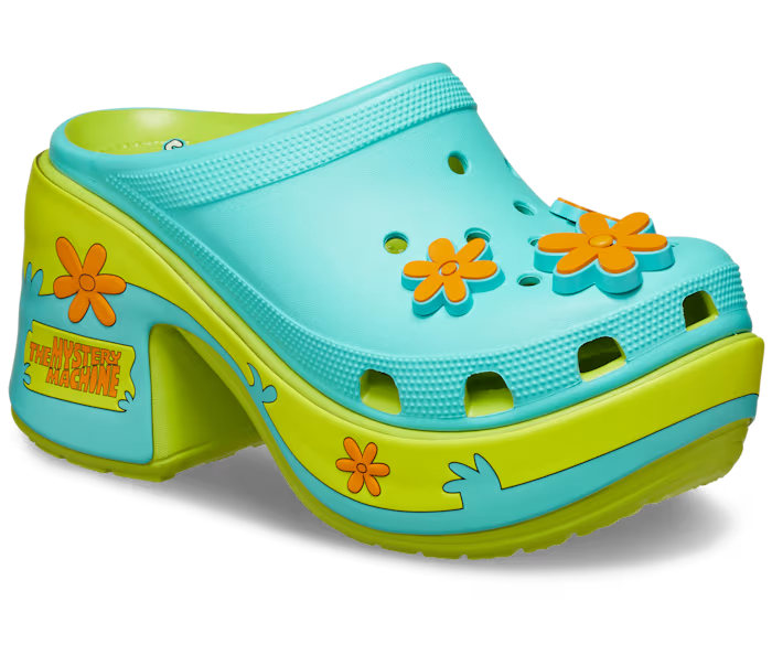 Pre-owned Crocs Scooby-doo Siren Clog 210107 Lime Punch Size W7 In Green
