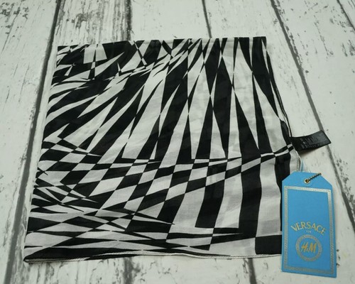 NWT NEW VERSACE H&M Black White SCARF Limited Edition 25x25