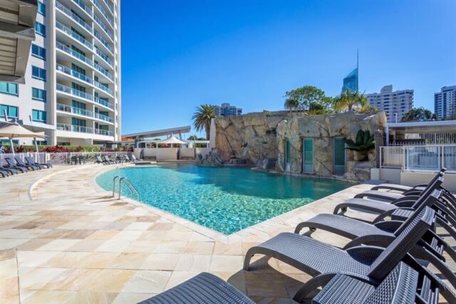 modern self contained holiday apartment surfers paradise | Property for Rent | Gumtree Australia ...