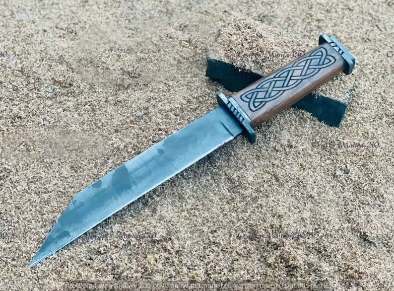 Handmade Carbon Steel Medieval Viking Seax Knife Hunting knife For Camping