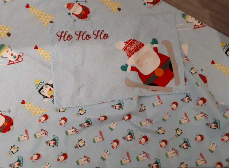 Cot Toddler Bed Christmas Duvet Set In Armadale West Lothian