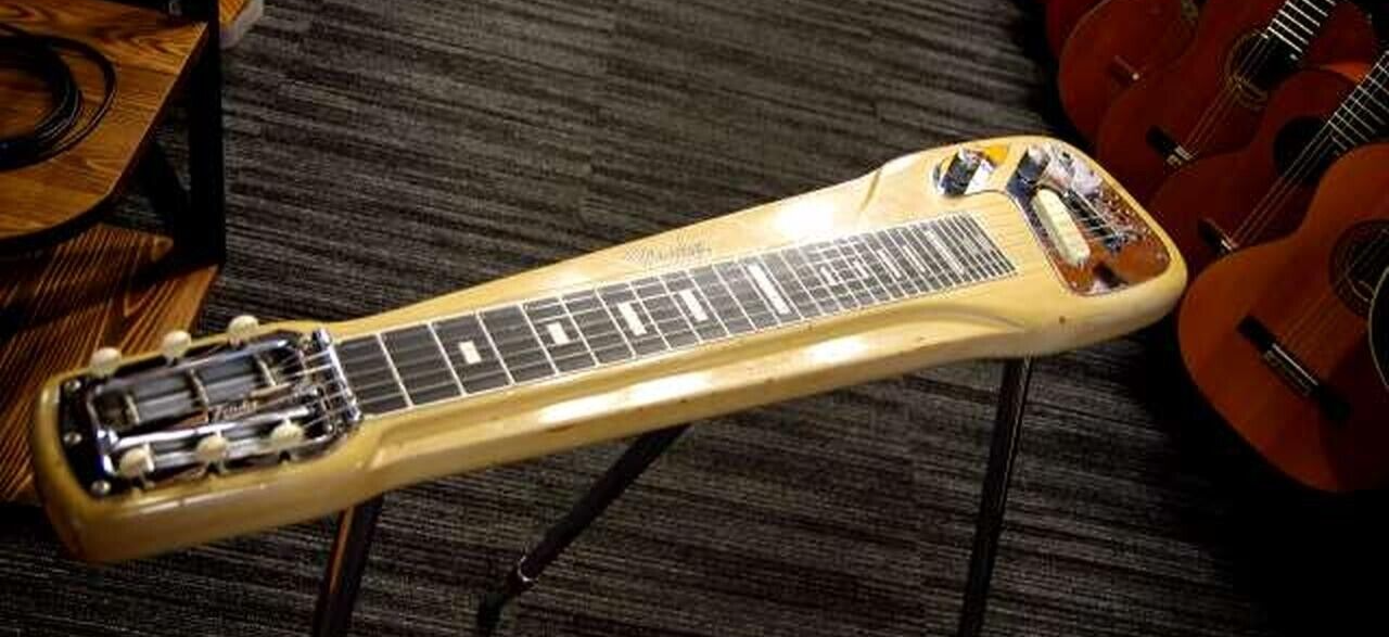FENDER CHANPION LAP STEEL Electric Steel Guitar Used Japan