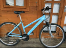 Land Rover unisex bike. 17&quot; frame. 700cc wheels. Fully working