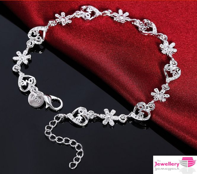 925 Sterling Silver Love Heart and Daisy Bracelet Jewellery