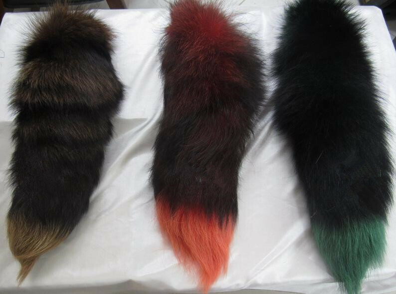 Dyed Color Natural Silver Fox Real Fox Tail Fur Key Chains  Fur Tails