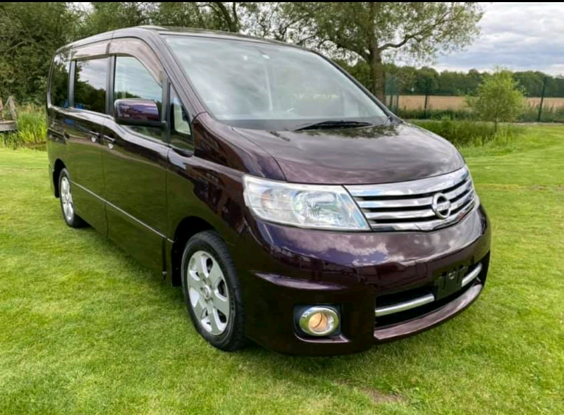 Nissan serena 2009