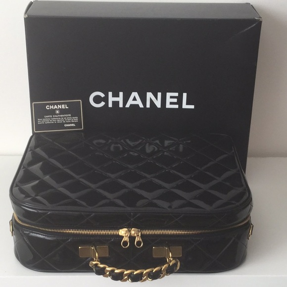 CHANEL Vintage Quilted Patent Leather Large Lunch Box Bag !Rare!