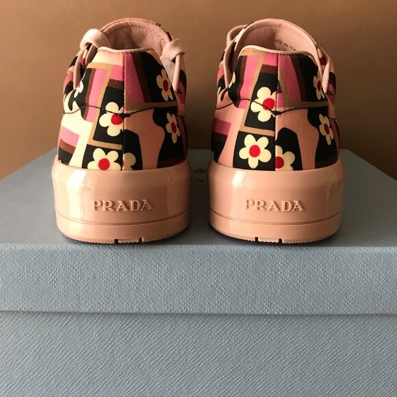 Prada Sneakers 37.5 US 7.5 New
