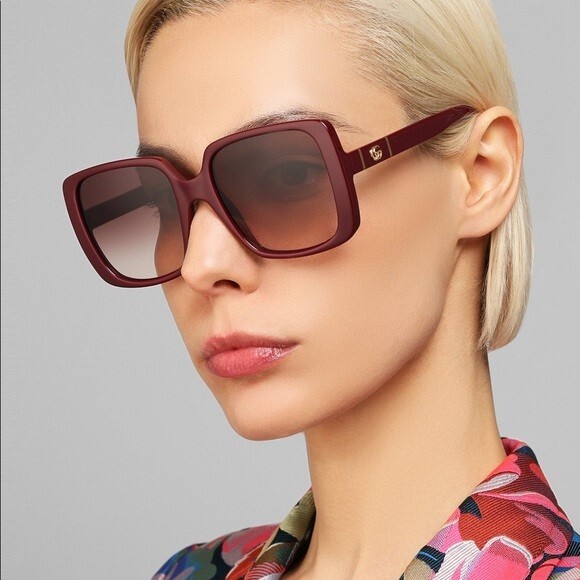 Pre-owned Gucci Gg0632s 003 Burgundy Red Gradient Square Oversized Women Sunglasses