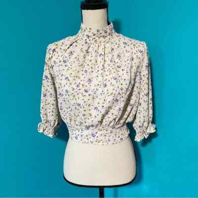 NWT Stem & Vine Cream Purple Floral Print Cropped Keyhole Open Back Top