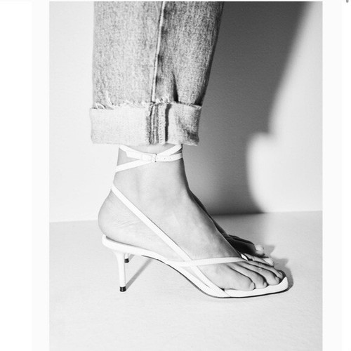 ZARA ハイヒール ベージュ s-l400.jpg