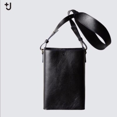 Uniqlo + Jil Sander FW21  black leather shoulder bag. New in box. Bag height 10 