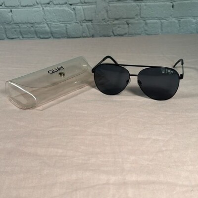 QUAY Australia Vivenne 126 Black Metal Oversized Aviator Sunglasses UNISEX Case