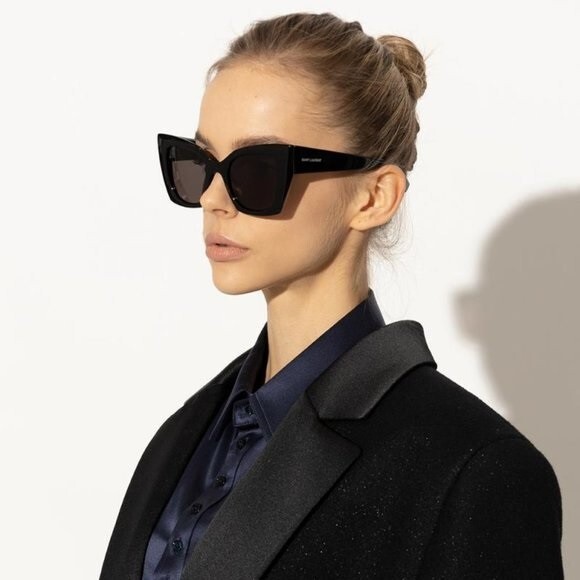 Pre-owned Saint Laurent Sl552 001 Black Black Cat Eye Women Sunglasses