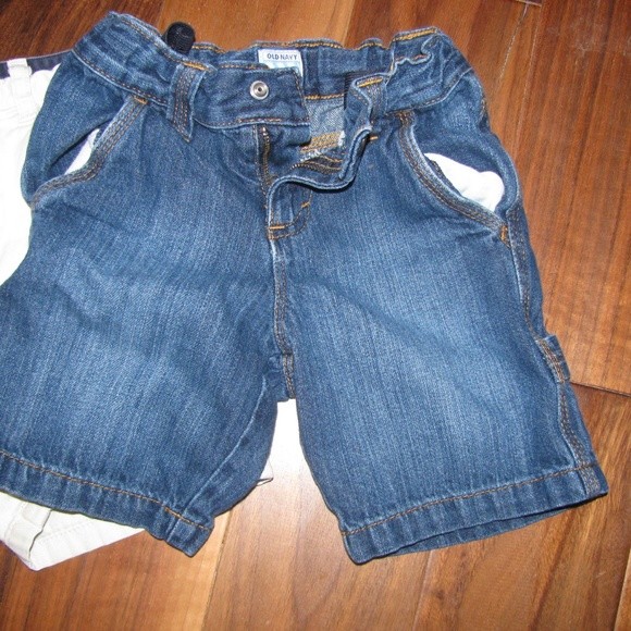 4T toddler shorts 3 pairs khaki and denim jean (no lower left denim shorts)