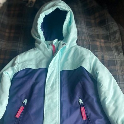 Girls winter coat. Cat and Jack brand with zip out lining for 2 coats in 1.