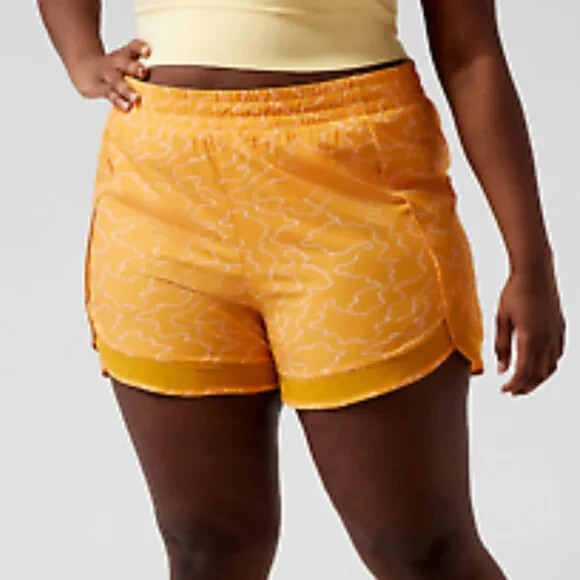 

Шорты для бега Athleta Mesh Racer Run Short 4 дюйма, солнечно-желтый, размер
