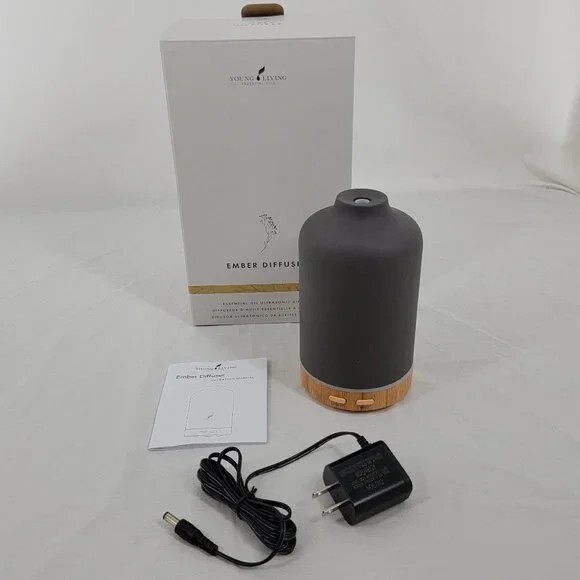 Young Living Artisan Diffuser 2個セット 新品 Lustre Artisan Diffuser Set | Young Living Essential Oils