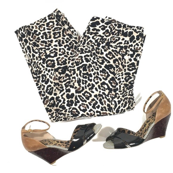 Leopard Print Cropped Capri Pants Size 6 Westbound Cotton Spandex Tummy Control