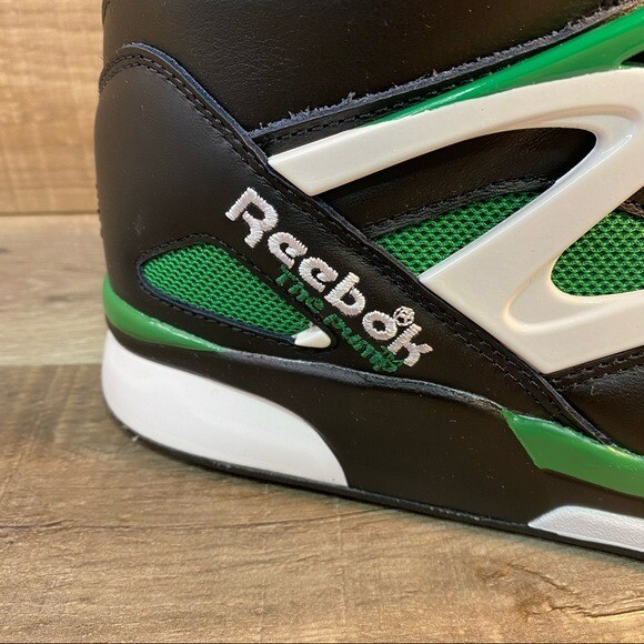 Pre-owned Reebok Pump Omni Zone Ii Basketball Shoes ‘black Green'