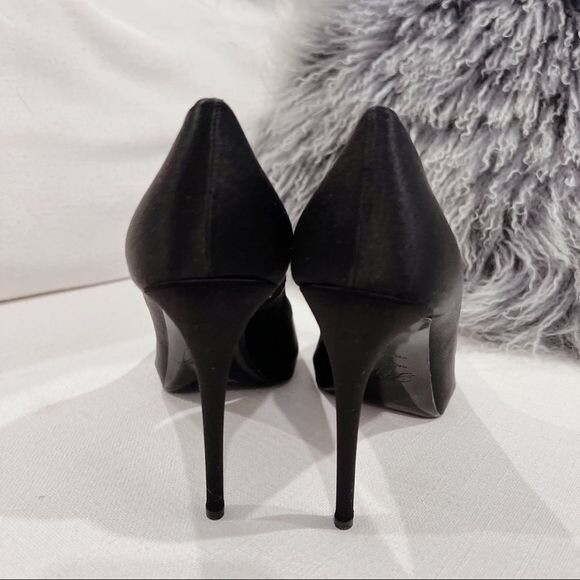 Pre-owned Roger Vivier Open Toe Satin Pumps Nero Size 41
