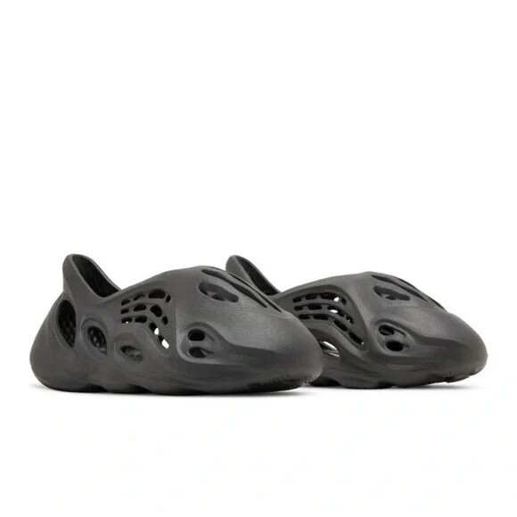 【箱あり】adidas YEEZY FOAM RNR Onyx Adidas YEEZY Foam RNR 