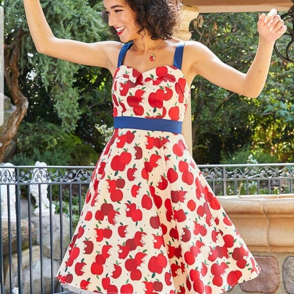 Pre-owned Disney Parks Dress Shop Snow White Costume Dress Size Xs X-small