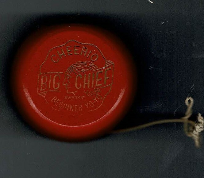 CIRCA 1950s CHEERIO BIG CHIEF BEGINNERS YO-YO YO YO SWEDEN RED BLACK COLORS