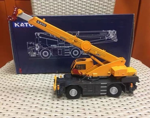 KATO KA-1300R & SR-250Ri 1:50スケール New 1:50 Japan KATO KA1300 Truck Crane Model Hoist Replica