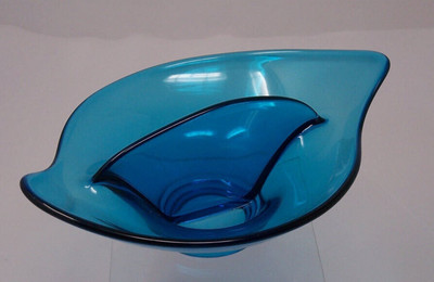 Viking EPIC divided Candy Dish Bluenique Colonial Blue MCM Retro