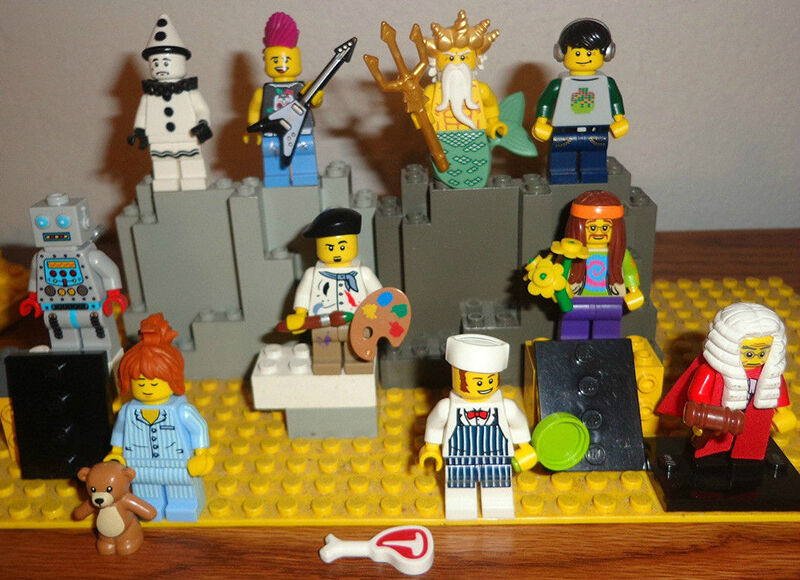 Top-10-Rarest-LEGO-Minifigures-