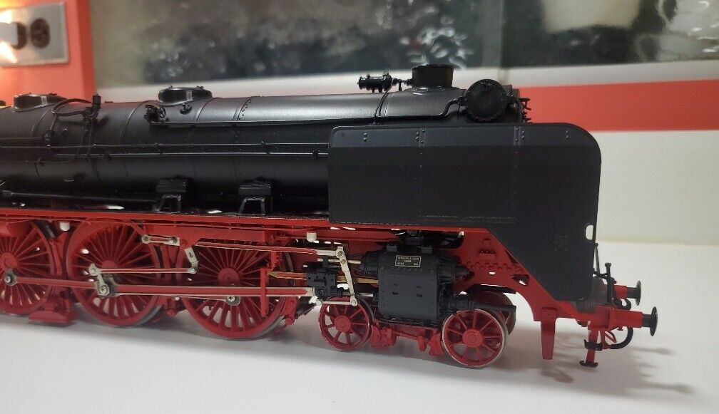 Deutsche Reichsbahn 01 530 蒸気機関車 HO95113 Deutsche Reichsbahn 01 530 蒸気機関車 HO95113