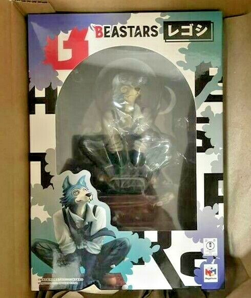 Wolfy さま Amazon.com: Safari Ltd. Gray Wolf Figurine - Detailed 3.75