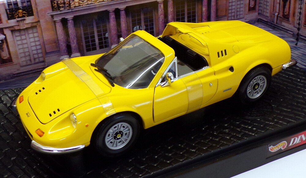 Hot Wheels 1/18 Scale 23920 - 1970 Ferrari 246 Dino GTS