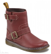 uk9 martens sharp