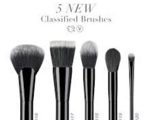 Brand New Limelife By Alcone Classified Brush #17 Large diffuser