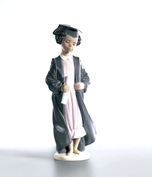 彫刻・オブジェ Lladro DE PASEO Y LECTURA 05000 Lladro Girl Reading Figurine 05000 Lady Reading a Book in