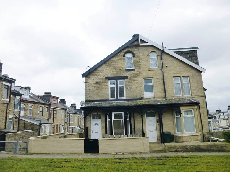 2 Bedroom Terraced House for rent / to let Bradford BD3 in Bradford