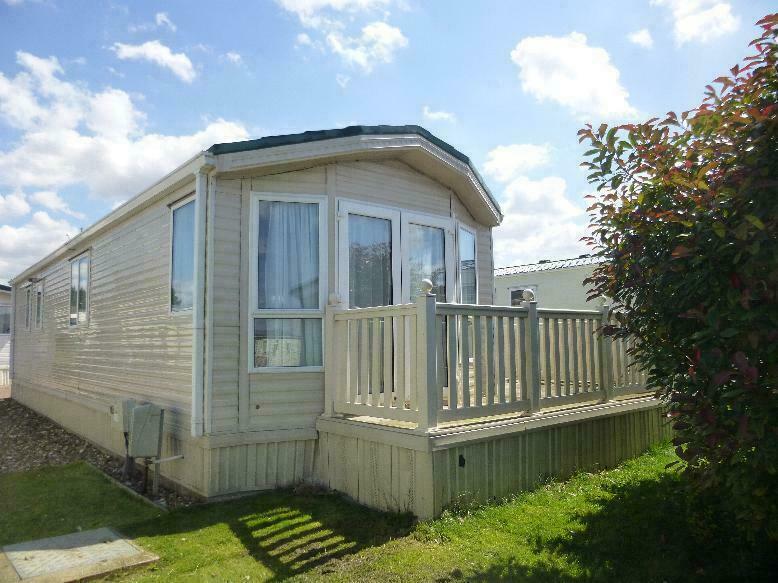 SUPERB VALUE STATIC CARAVAN ON SEARLES LEISURE RESORT HUNSTANTON