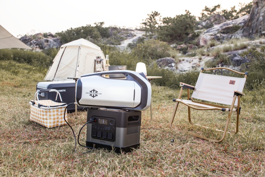 Zero Breeze 2500WH Portable Power Station Camp Equipment LiFePO4 Solar Generator