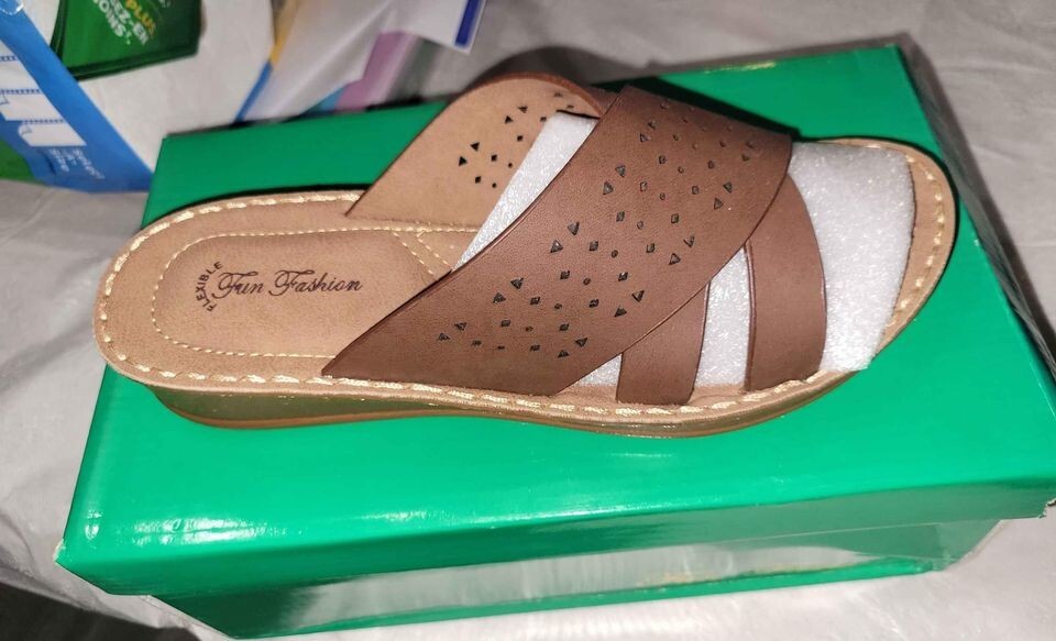 Pre-owned Summer Lot Of 20 Boutique Spring  Sandals Shoes Slideswholesalenibfree Gift In Multicolor