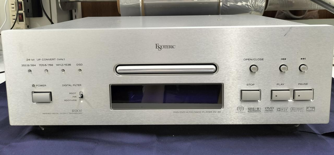 【超希少】TEAC ESOTERIC DV-30S DVD/SACDプレーヤー TEAC - 【超希少】TEAC ESOTERIC DV-30S DVD/SACDプレーヤーの