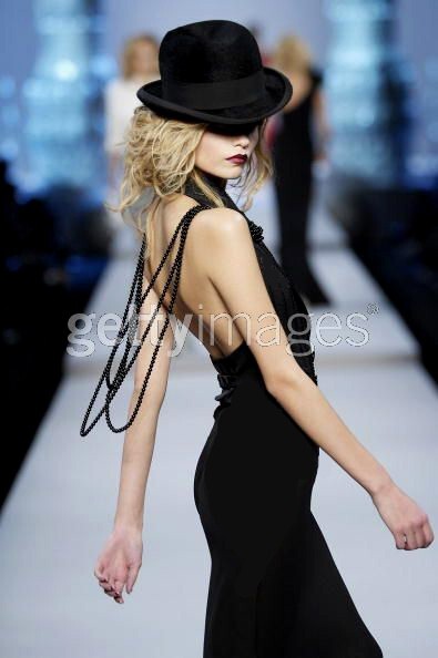 Christian Dior by John Galliano Fall 2007 Demi-Couture One