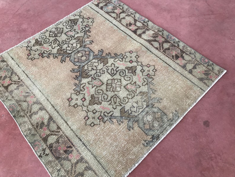 Kleiner Wollteppich Überwurf-Teppich für Tiere Natürlicher Teppich Mattbeige