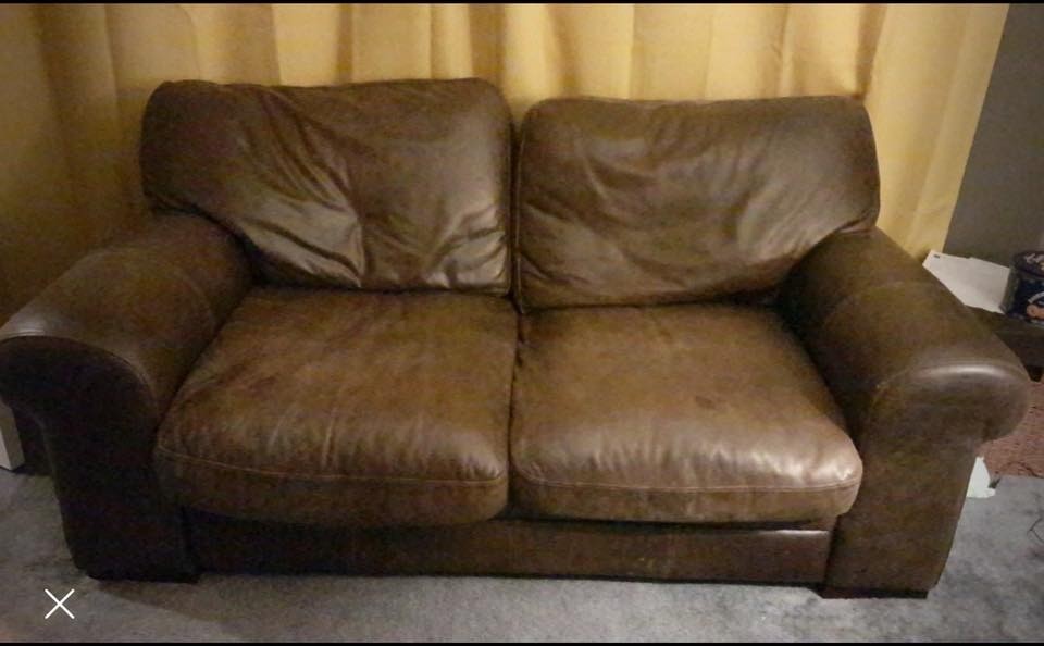 Two Large Matching Leather Sofas Chairs Comfortable In Cullompton