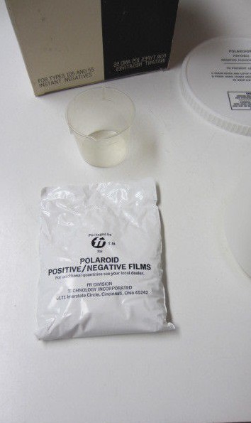 Polaroid Portable Clearing Tank for Types 105 and 55 Instant Negatives, NIB