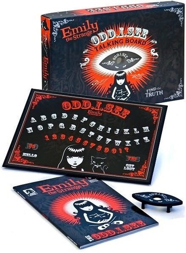 EMILY THE STRANGE ODD EYE SEE GAME AND GRAPHIC NOVEL