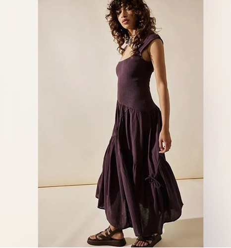 

Асимметричное платье миди с квадратным вырезом и присборами Free People Traveler, Chocolate merlot
