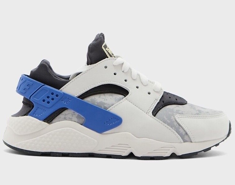 新品・未使用　NIKE AIR HUARACHE LIGHT 26.0㎝ NIKE AIR HUARACHE LIGHT | 9H9H NAHANAHA